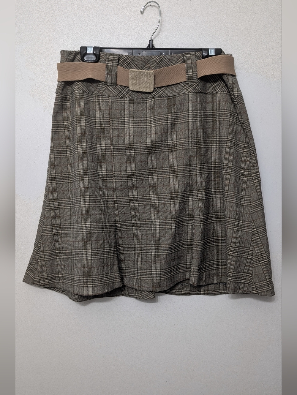 Belezza Plaid A-Line Mini Skirt with Tan Belt